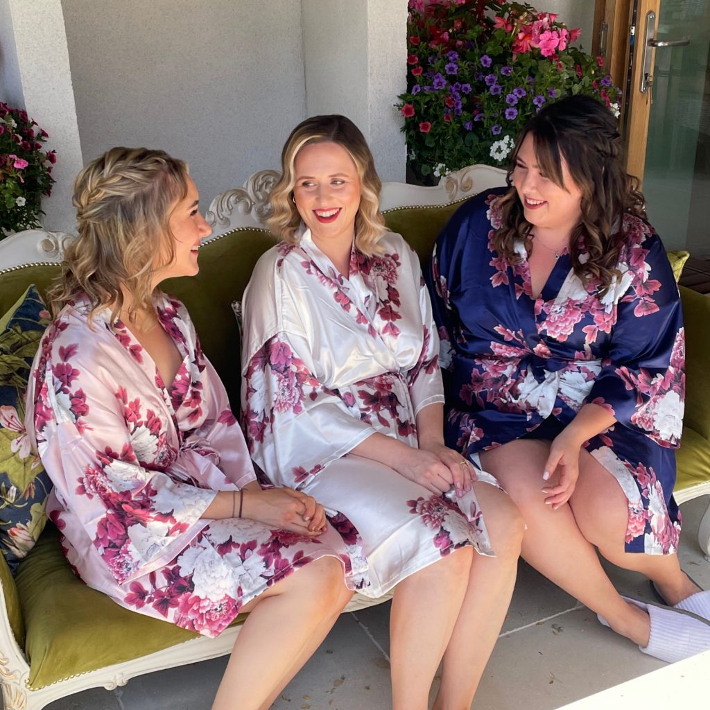 Bride and Bridesmaids- Sisters